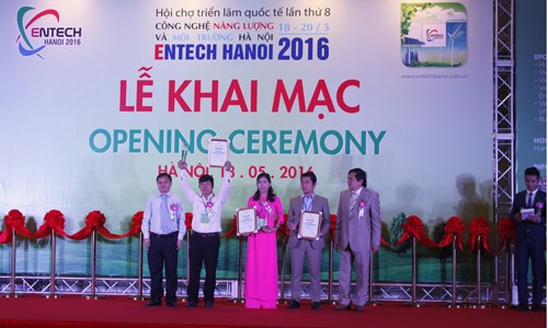 Trường Đại học Công nghiệp Hà Nội tham gia Hội chợ Entech 2016