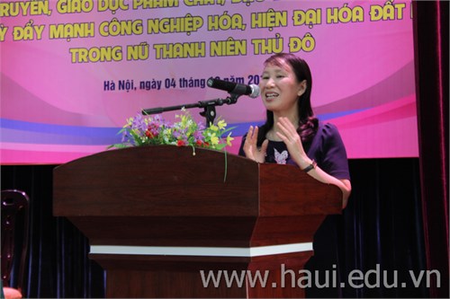 Tọa đàm `Phẩm chất, đạo đức phụ nữ Việt Nam thời kỳ đẩy mạnh công nghiệp hóa, hiện đại hóa đất nước`