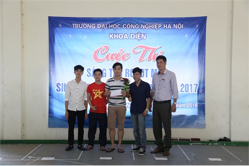 Cuộc thi `Sáng tạo Robot mini sinh viên Khoa Điện năm học 2016 - 2017`