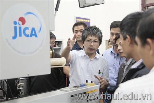 Hội thảo "Đào tạo ứng dụng và bảo dưỡng máy cắt dây xung điện"