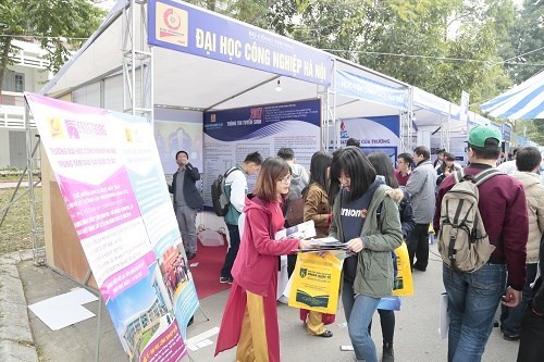 “College admission and vocational counseling” day