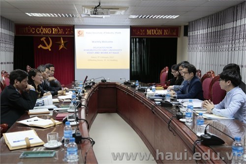 Korea Polytechnic University visits and works with Hanoi University of Industry