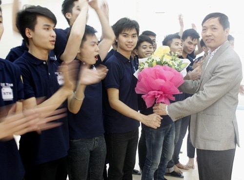 Organizing `Robocon Vietnam 2017` Competition at HaUI Level