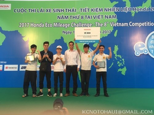 Supercup 50 Khoa Công nghệ Ô tô vô địch Cuộc thi `Lái xe sinh thái - Tiết kiệm nhiên liệu Honda` năm 2017