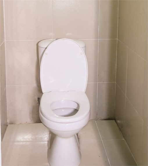 Phục vụ ăn ở trong trong dịp đón tân sinh viên năm 2016 tại Trung tâm Quản lý Ký túc xá