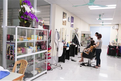 Phục vụ ăn ở trong trong dịp đón tân sinh viên năm 2016 tại Trung tâm Quản lý Ký túc xá