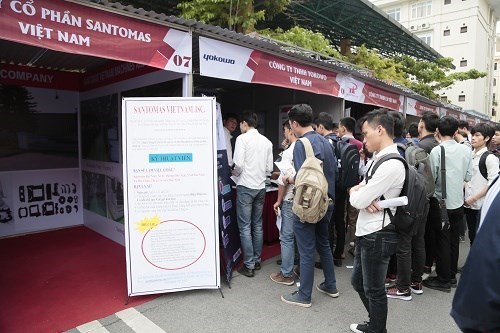 Booming Employment Opportunities at “2017 Job Fair`