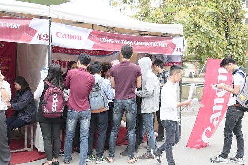 Booming Employment Opportunities at “2017 Job Fair`