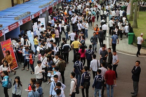 Booming Employment Opportunities at “2017 Job Fair`