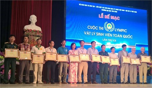 2017 National Student Physics Olympiad: Hanoi University of Industry Wins The Second Prize