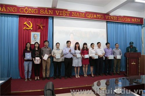 Khai mạc Huấn luyện lực lượng Tự vệ trường Đại học Công nghiệp Hà Nội năm 2017
