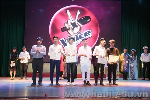 The final gala and award ceremony of “The Voice HaUI” 2017