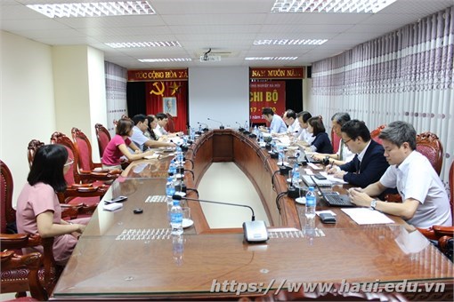 Hanoi University of Industry receives JICA delegates for conducting preliminary studies on Small and Medium Sized Enterprises Aid in Vietnam