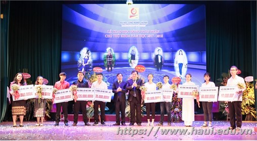 Trường Đại học Công nghiệp Hà Nội : Long trọng tổ chức Lễ công bố quyết định trao giấy chứng nhận kiểm định chất lượng giáo dục và khai giảng năm học 2017 – 2018