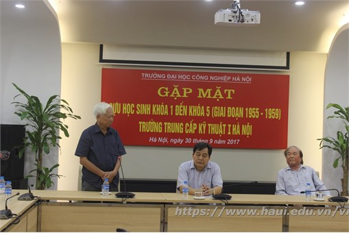 Trường Đại học Công nghiệp Hà Nội tổ chức gặp mặt cựu học sinh khóa 1 đến khóa 5 ( giai đoạn 1955 - 1959) Trường trung cấp kỹ thuật I Hà Nội