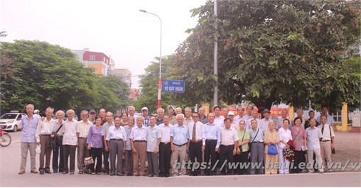 Trường Đại học Công nghiệp Hà Nội tổ chức gặp mặt cựu học sinh khóa 1 đến khóa 5 ( giai đoạn 1955 - 1959) Trường trung cấp kỹ thuật I Hà Nội