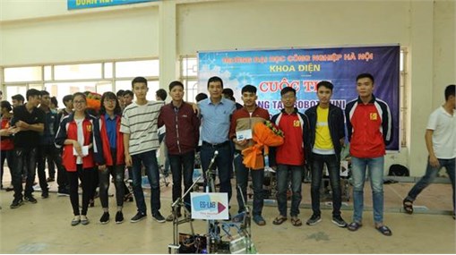 Chung kết cuộc thi sáng tạo Robocon mini khoa Điện năm 2017