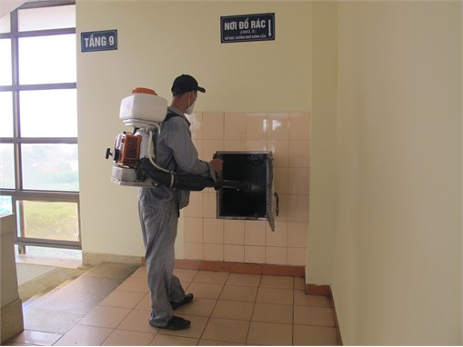 Phun thuốc phòng chống dịch bênh đợt 1 năm 2018