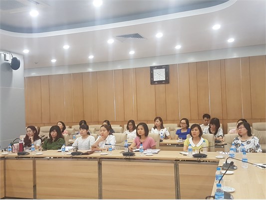 Khoa Ngoại ngữ tổ chức buổi Chia sẻ về Nghiên cứu Khoa học