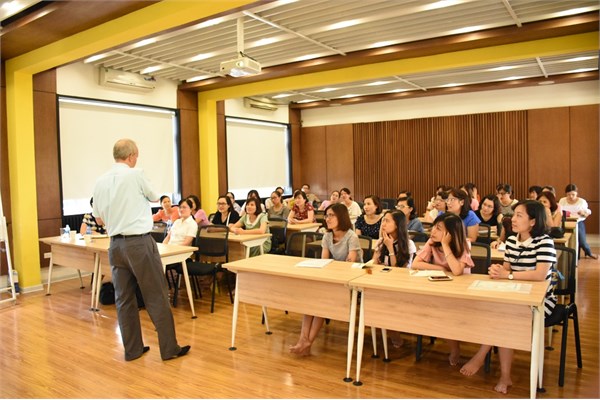 Hội thảo “chia sẻ kinh nghiệm viết bài báo khoa học và đăng bài trên các tạo chí chuyên ngành”