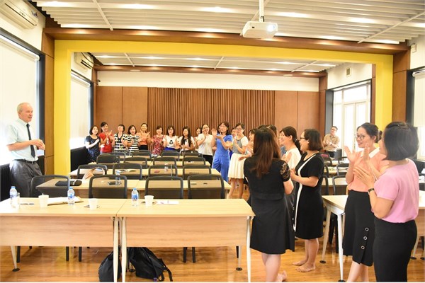 Hội thảo “chia sẻ kinh nghiệm viết bài báo khoa học và đăng bài trên các tạo chí chuyên ngành”