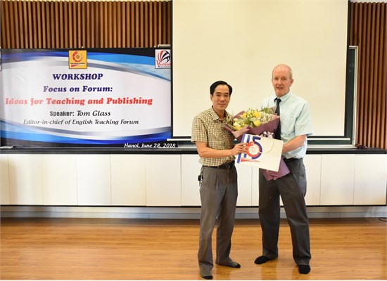 Hội thảo “chia sẻ kinh nghiệm viết bài báo khoa học và đăng bài trên các tạo chí chuyên ngành”