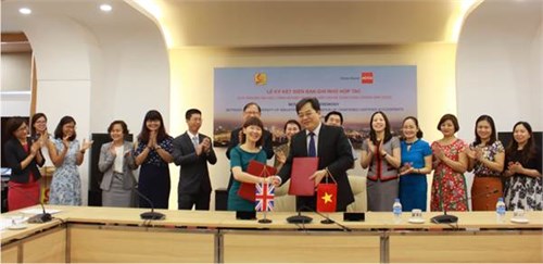 MOU signing ceremony between Hanoi University of Industry and Association of Certified Charter Accountants (ACCA)