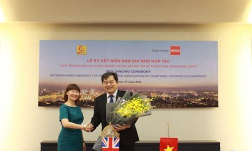 MOU signing ceremony between Hanoi University of Industry and Association of Certified Charter Accountants (ACCA)