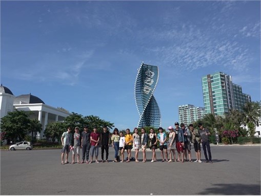 Đón tiếp và làm việc với Trường Đại học Frostburg (Hoa Kỳ)