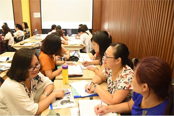 Khai giảng khóa bồi dưỡng về kiểm tra đánh giá và viết tiểu mục đề thi