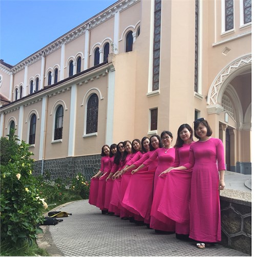 Công đoàn Khoa Lý luận Chính trị - Pháp luật tổ chức chuyến tham quan du lịch hè 2018