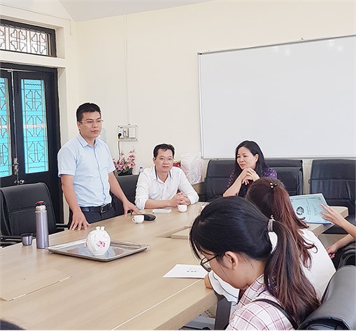 Chào mừng 21 sinh viên Khoa Giáo dục Chính trị, Trường Đại học Sư phạm Hà Nội đến thực tập tại Khoa Lý luận Chính trị - Pháp luật