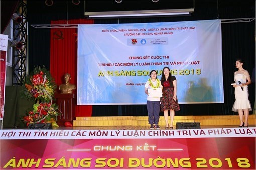 Chung kết cuộc thi “Ánh sáng soi đường” năm 2018