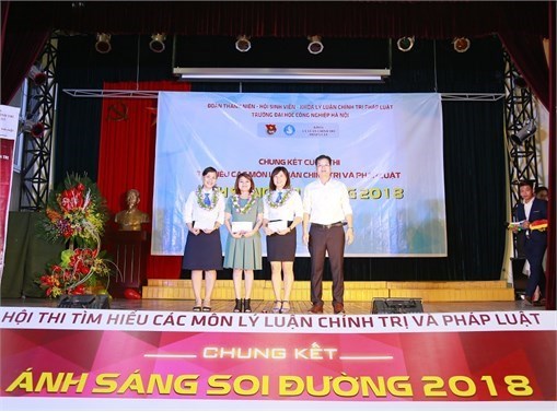 Chung kết cuộc thi “Ánh sáng soi đường” năm 2018