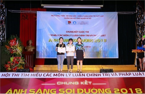 Chung kết cuộc thi “Ánh sáng soi đường” năm 2018