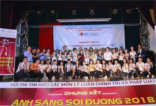 Chung kết cuộc thi “Ánh sáng soi đường” năm 2018