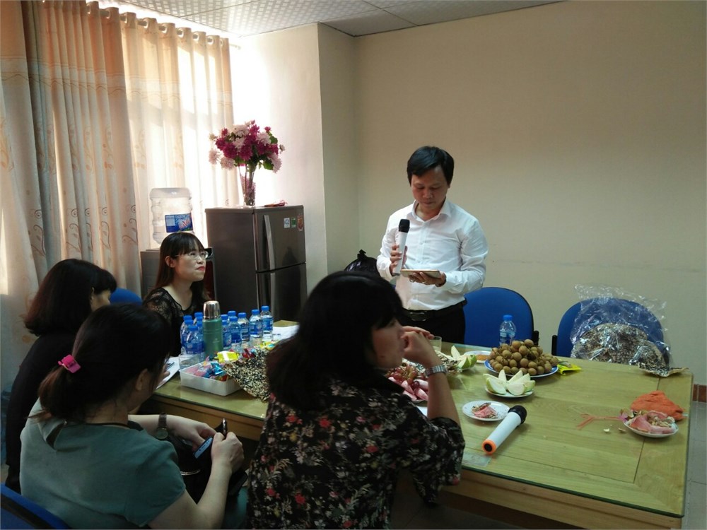 Tổ nữ công Du Lịch – Việt Nhật – Đào tạo thường xuyên họp bình xét nữ công năm 2018