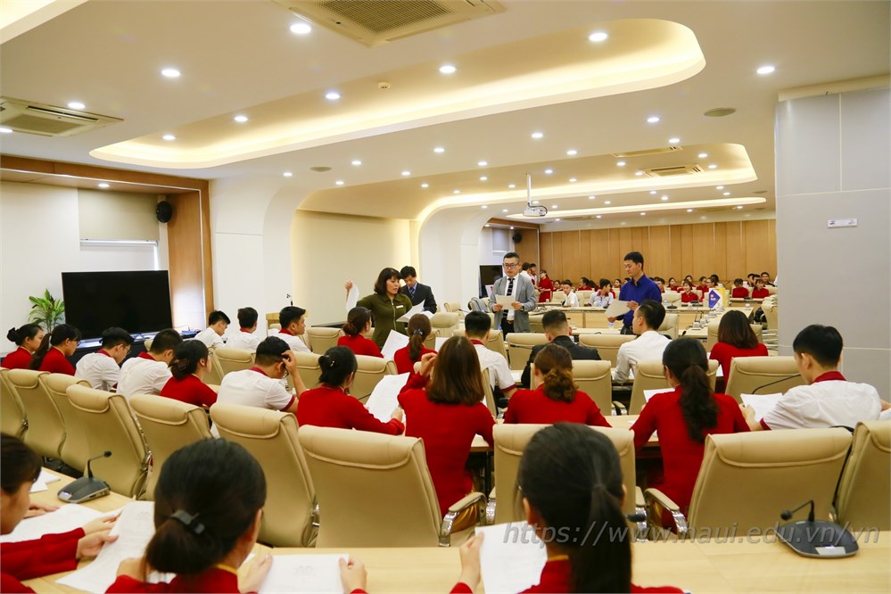 Nghiệp đoàn khách sạn Nhật Bản thăm và làm việc với Trường Đại học Công nghiệp Hà Nội