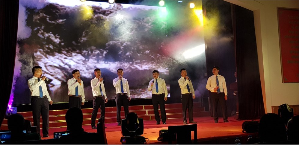 TƯNG BỪNG CÁC HOẠT ĐỘNG KỶ NIỆM 120 NĂM TRUYỀN THỐNG NHÀ TRƯỜNG