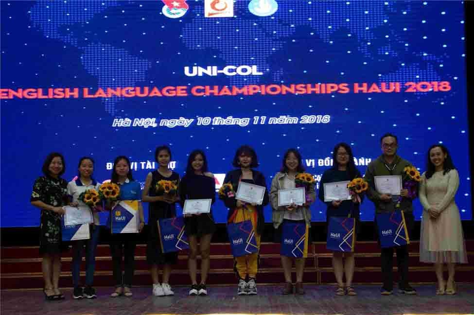 Tưng bừng “Ngày hội Sinh viên yêu thích Tiếng Anh - UNI – COL English Language Championships HaUI” năm 2018
