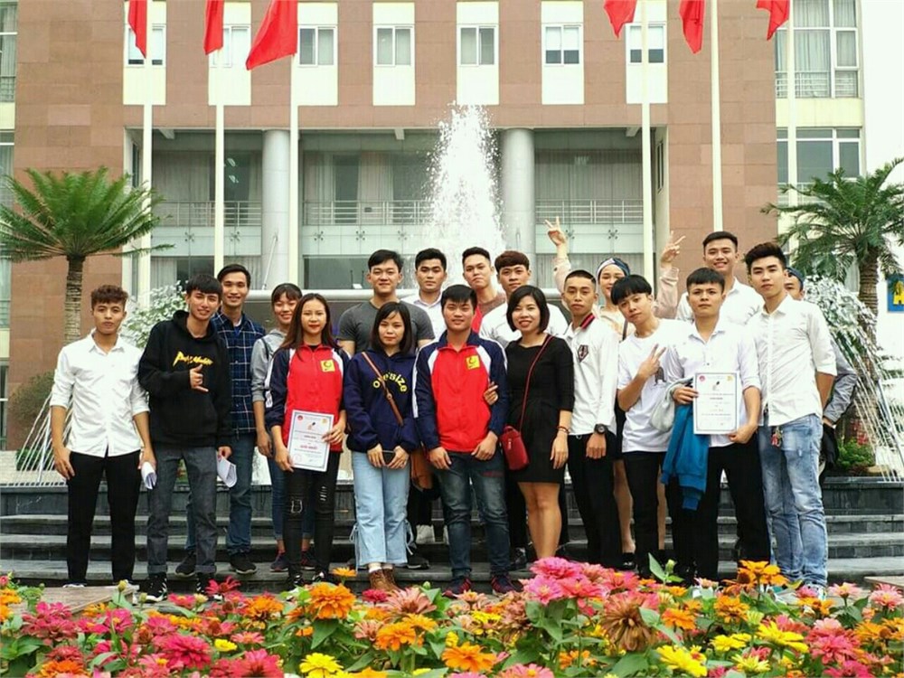 Trung tâm Việt Nhật long trọng tổ chức các hoạt động chào mừng ngày nhà giáo Việt Nam 20/11