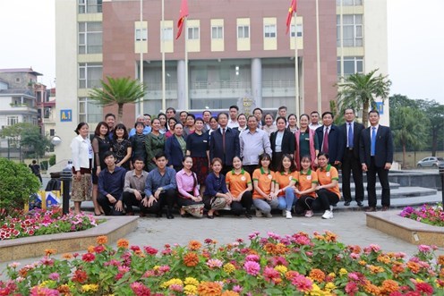 Trường Đại học Công nghiệp Hà Nội và Bộ Giáo dục & Thể thao CHDCND Lào trao đổi về công tác bình đẳng giới, vì sự tiến bộ của phụ nữ