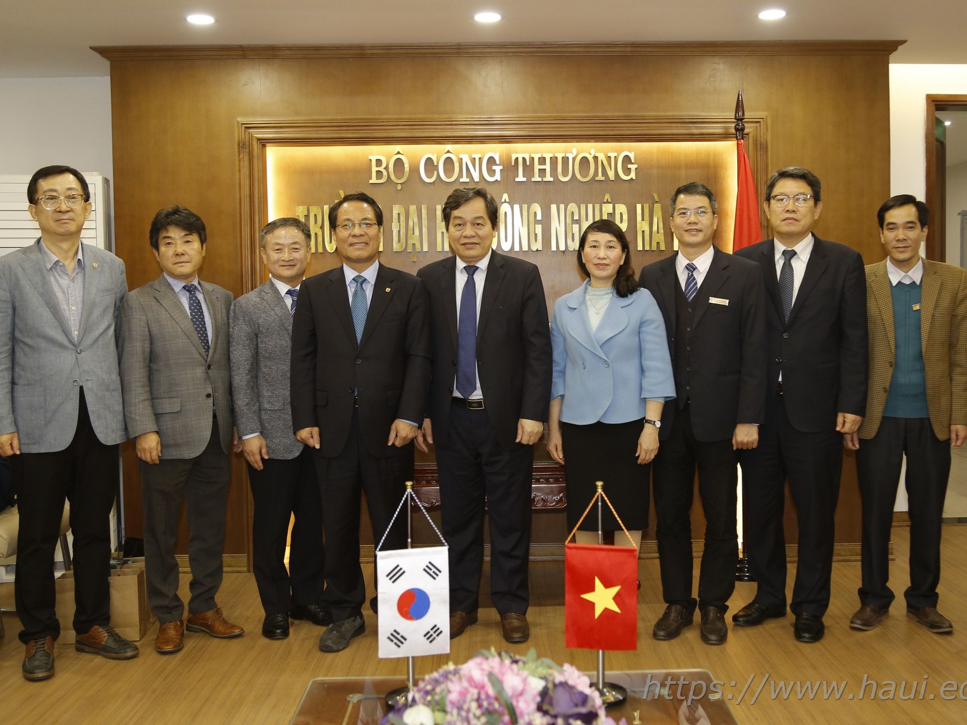 Hannam University, Korea paid a working visit to Hanoi University of Industry