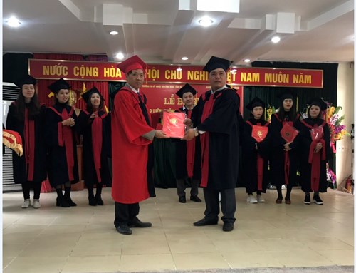 Bế giảng và trao bằng tốt nghiệp đại học vừa làm vừa học tại Hà Giang