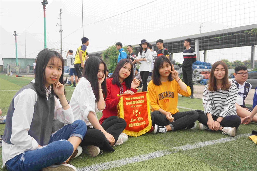 Khai mạc Giải bóng đá nam sinh viên Khoa Công nghệ hóa năm 2019