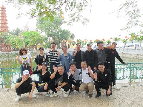 Trung tâm Hợp tác Quốc tế tổ chức chuyến dã ngoại cho các lưu học sinh Lào học tiếng Việt