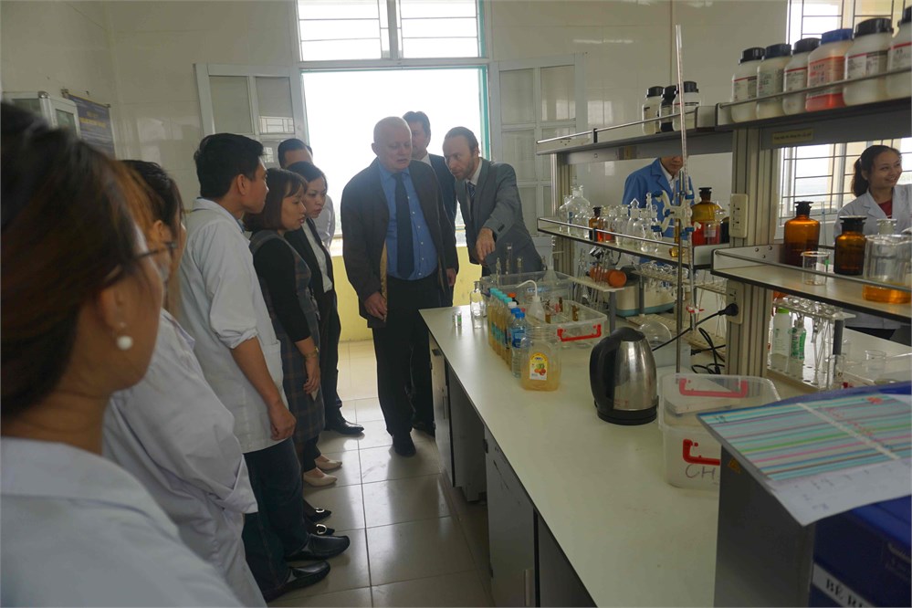Gặp gỡ và trao đổi hợp tác giữa Khoa Công nghệ hóa - Trường Đại học Công nghiệp Hà Nội với Khoa Công nghệ hóa học - Trường Đại học Tổng hợp Pardubice (Cộng hòa Sec)