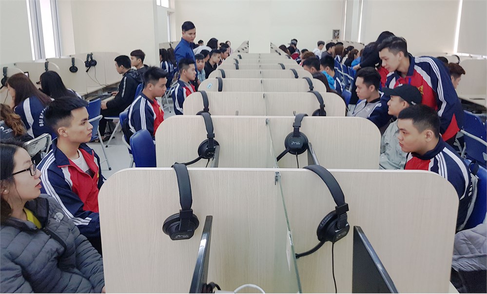 Khai mạc Cuộc thi “Ánh sáng soi đường”