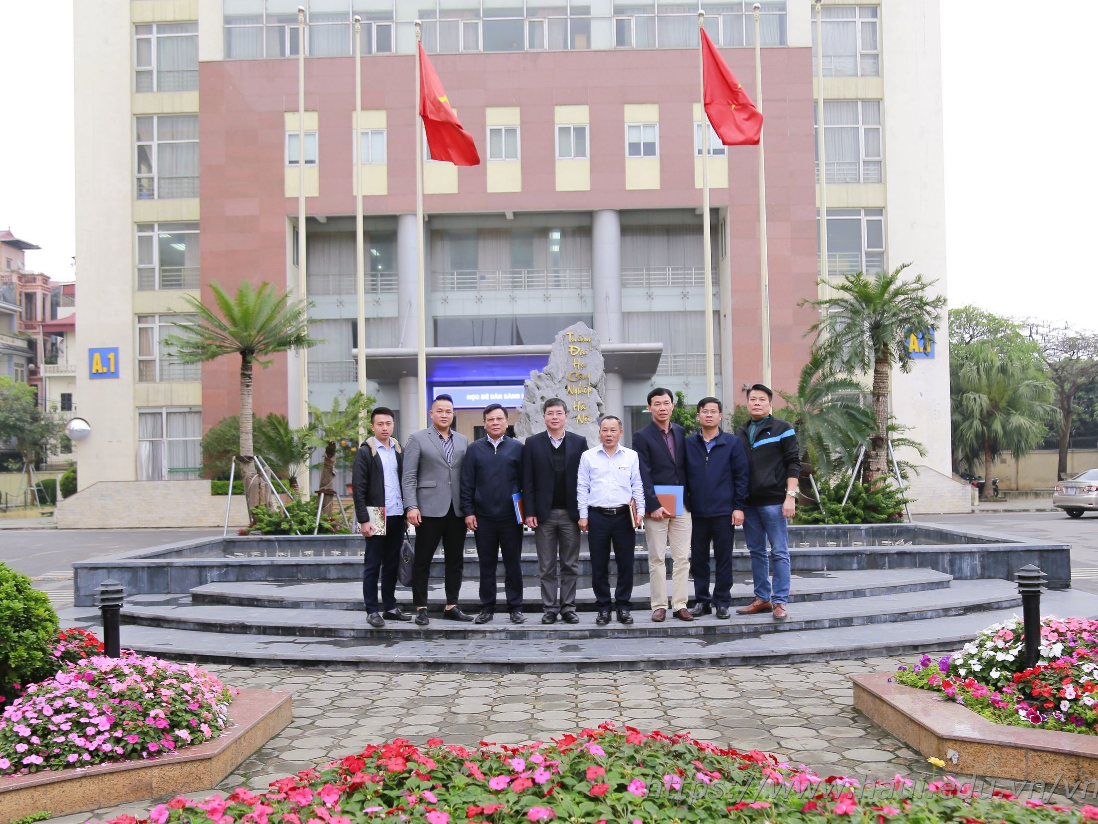 Đoàn cán bộ Học viện Chính sách và Phát triển thăm và làm việc tại Đại học Công nghiệp Hà Nội