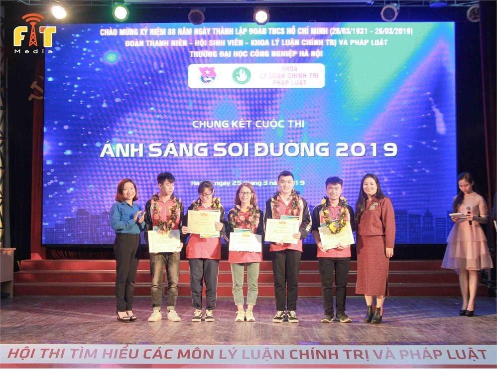 Chung kết Cuộc thi “Ánh sáng soi đường” năm 2019